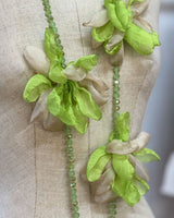 COLLANA CON FIORI IN GEORGETTE COLOR VERDE ACIDO