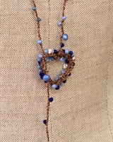 COLLANA LUNGA UNCINETTO CON PERLINE BLU