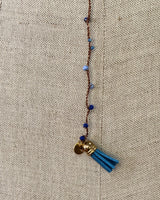 COLLANA LUNGA UNCINETTO CON PERLINE BLU