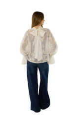 BLUSA RICAMATA AMPIA CORTA